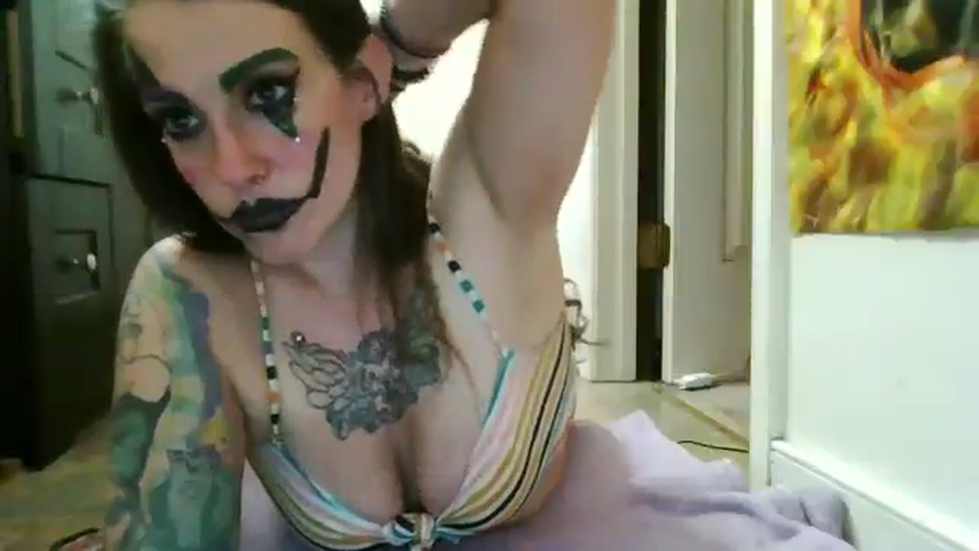 Gallery image thumbnail from AlphaLomega's myfreecams stream on, 09/16/2024, 11:22 image 8 of 20
