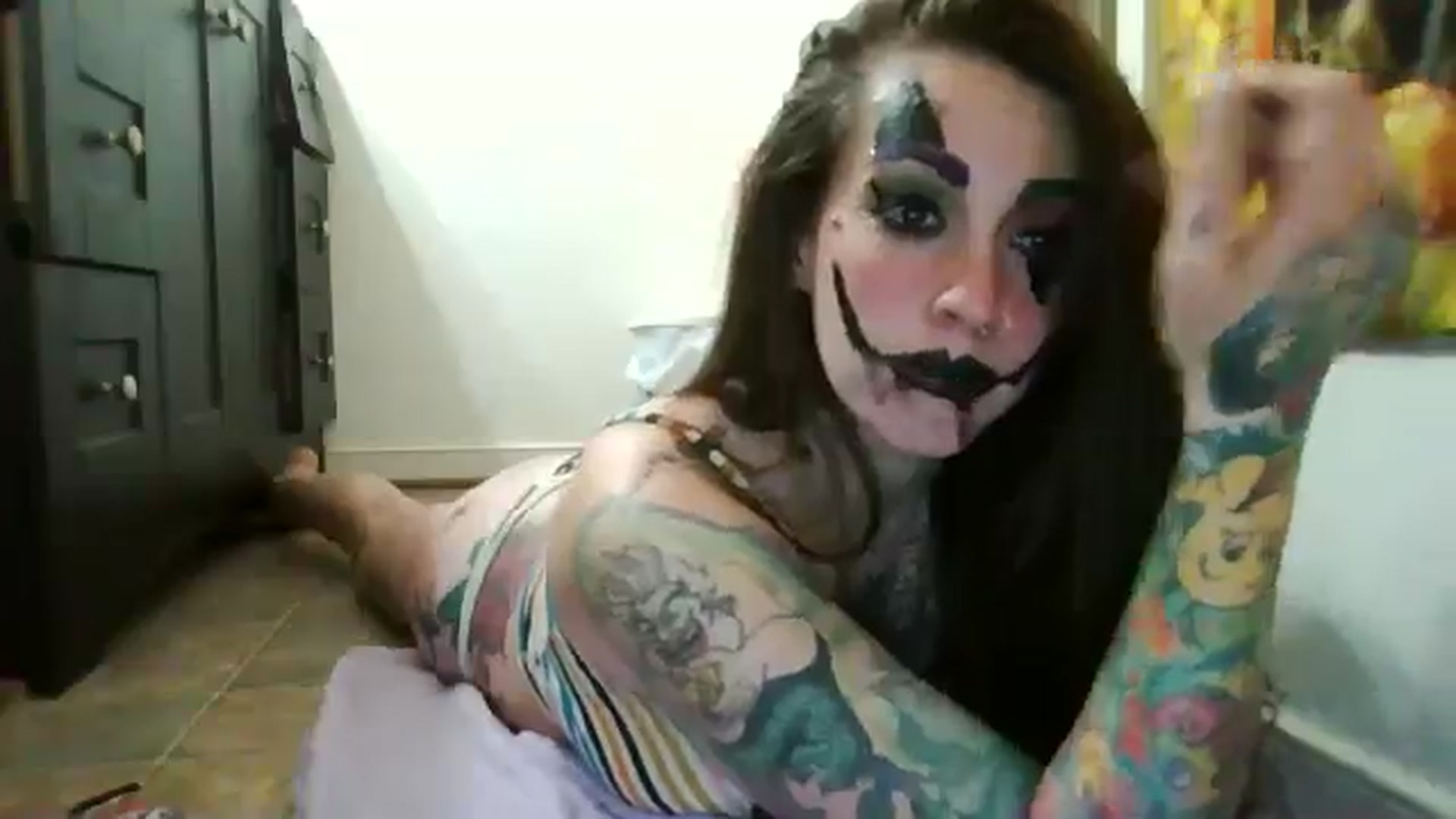 Gallery image thumbnail from AlphaLomega's myfreecams stream on, 09/16/2024, 11:22 image 4 of 20