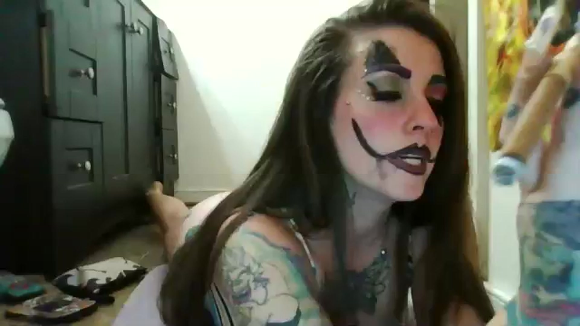 Gallery image thumbnail from AlphaLomega's myfreecams stream on, 09/16/2024, 11:22 image 1 of 20