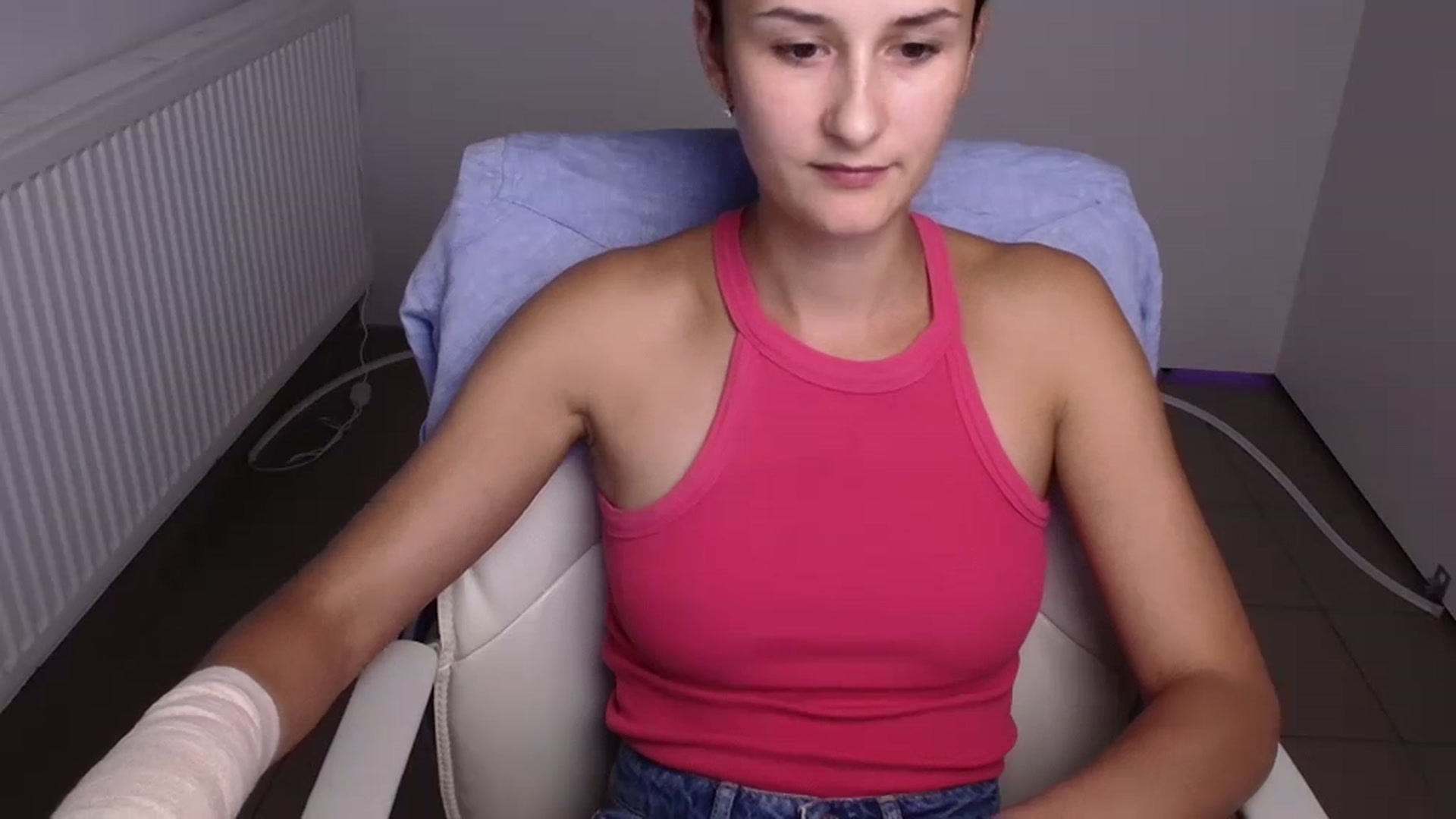 Gallery image thumbnail from Alpha_Love's myfreecams stream on, 07/29/2024, 13:52 image 17 of 20