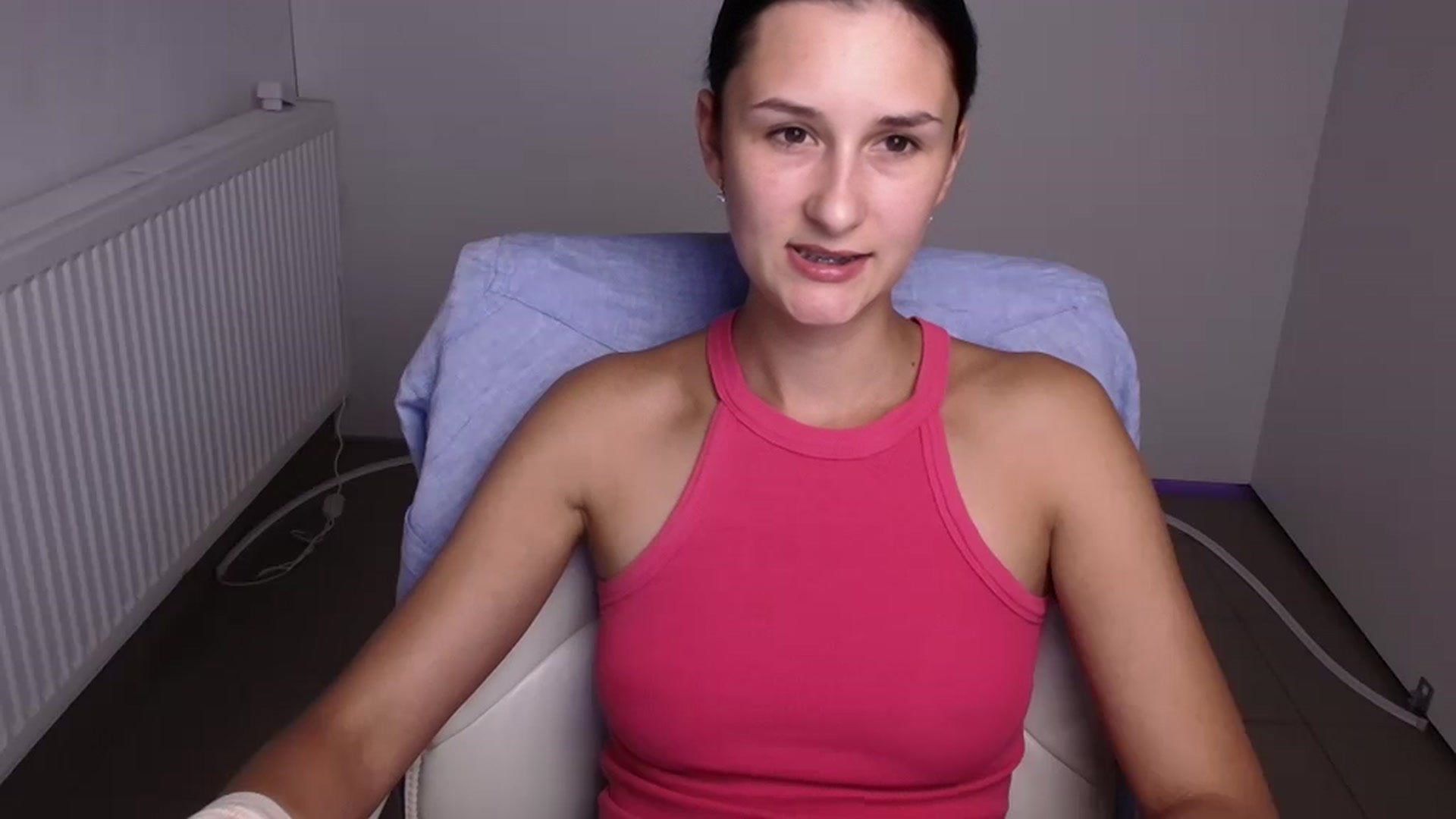 Gallery image thumbnail from Alpha_Love's myfreecams stream on, 07/29/2024, 15:06 image 6 of 20