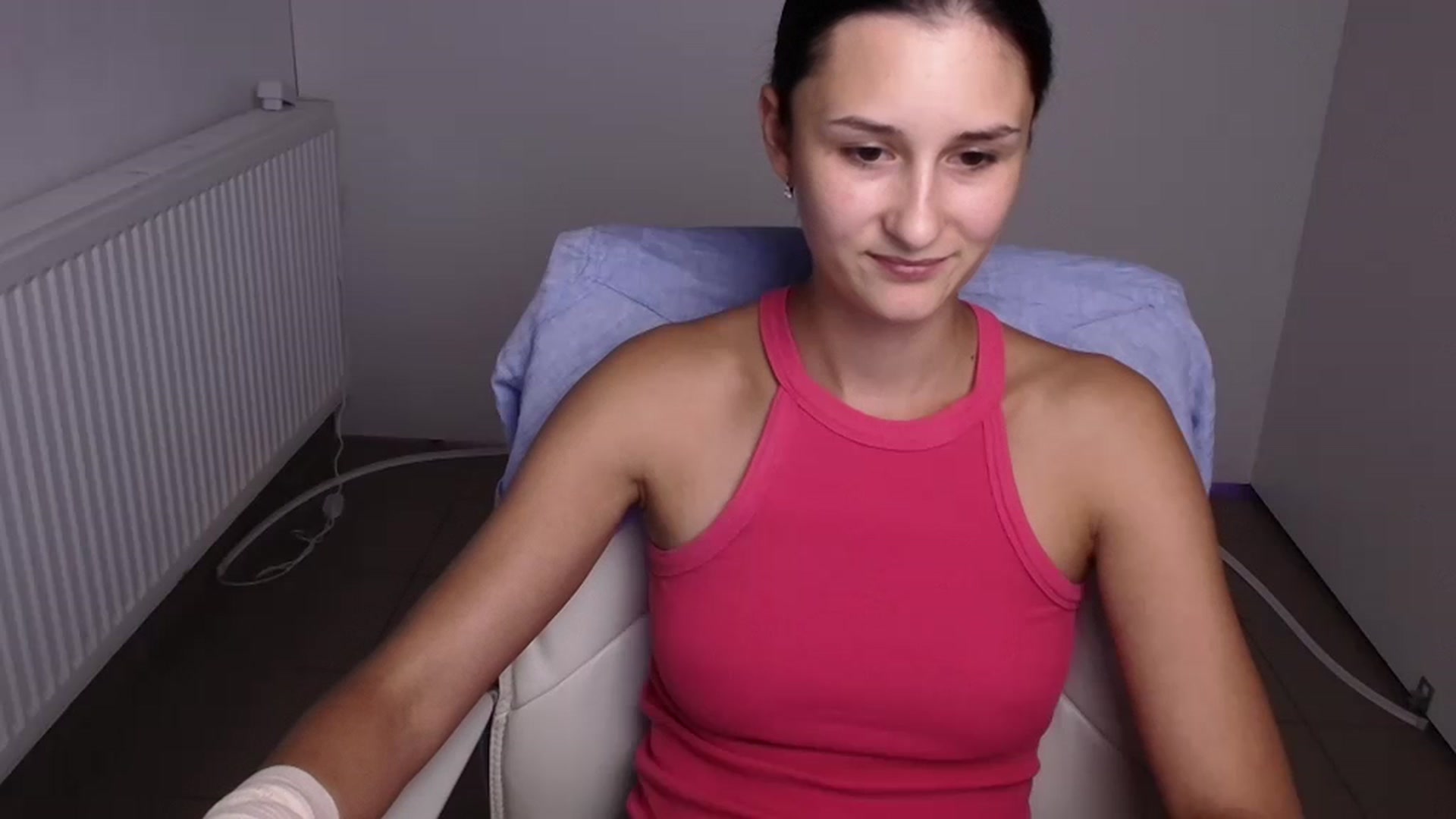 Gallery image thumbnail from Alpha_Love's myfreecams stream on, 07/29/2024, 15:06 image 15 of 20