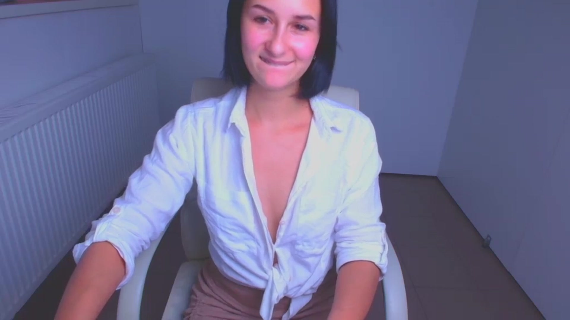 Gallery image thumbnail from Alpha_Love's myfreecams stream on, 12/28/2024, 14:18 image 12 of 20
