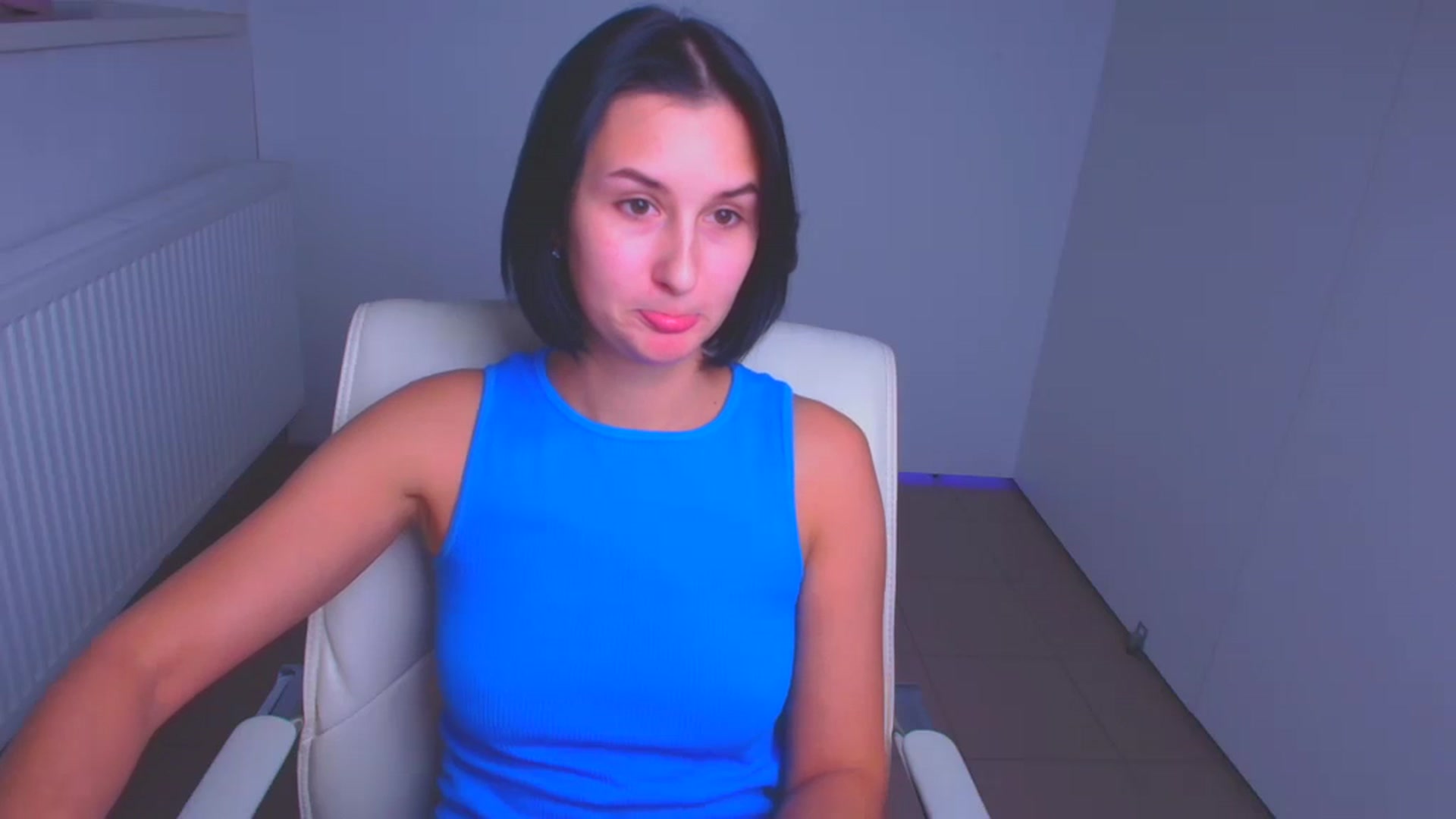 Gallery image thumbnail from Alpha_Love's myfreecams stream on, 12/30/2024, 15:12 image 15 of 20