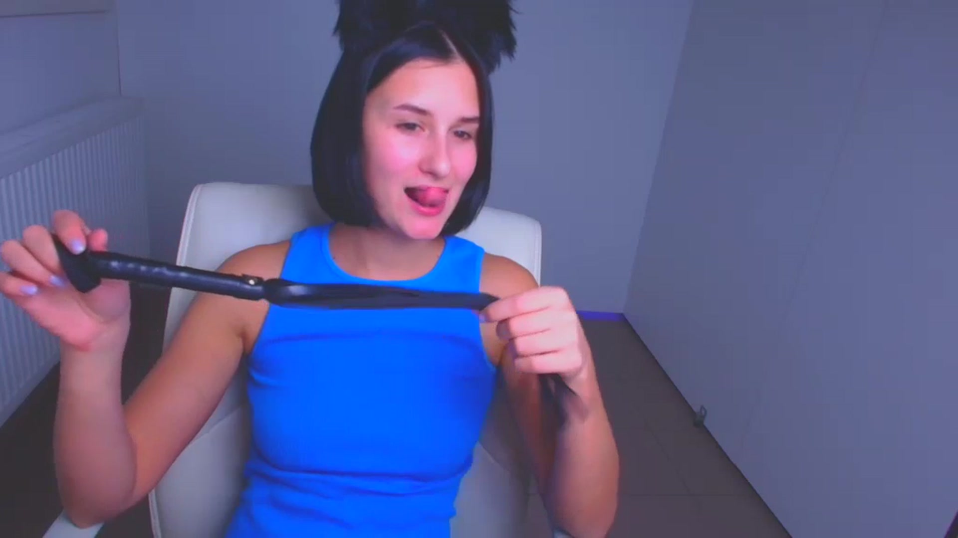Gallery image thumbnail from Alpha_Love's myfreecams stream on, 12/30/2024, 15:12 image 5 of 20