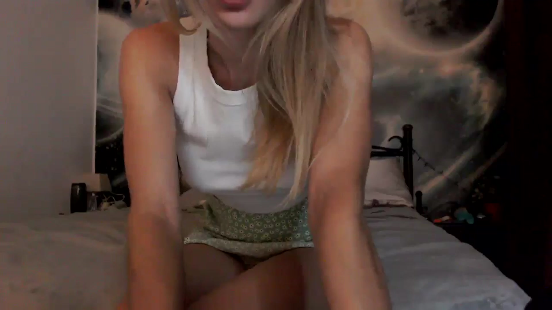 Gallery image thumbnail from Alright's myfreecams stream on, 07/13/2024, 23:39 image 15 of 20