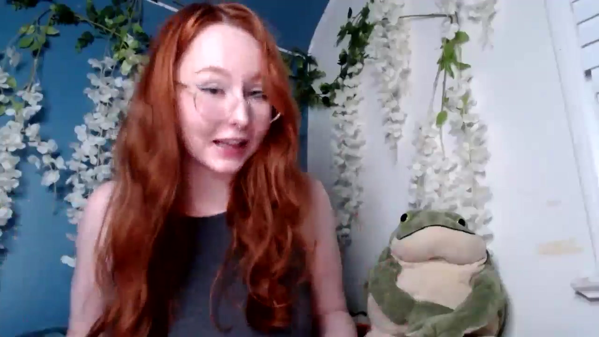 Gallery image thumbnail from AltRockBabe's myfreecams stream on, 09/30/2024, 01:11 image 4 of 20