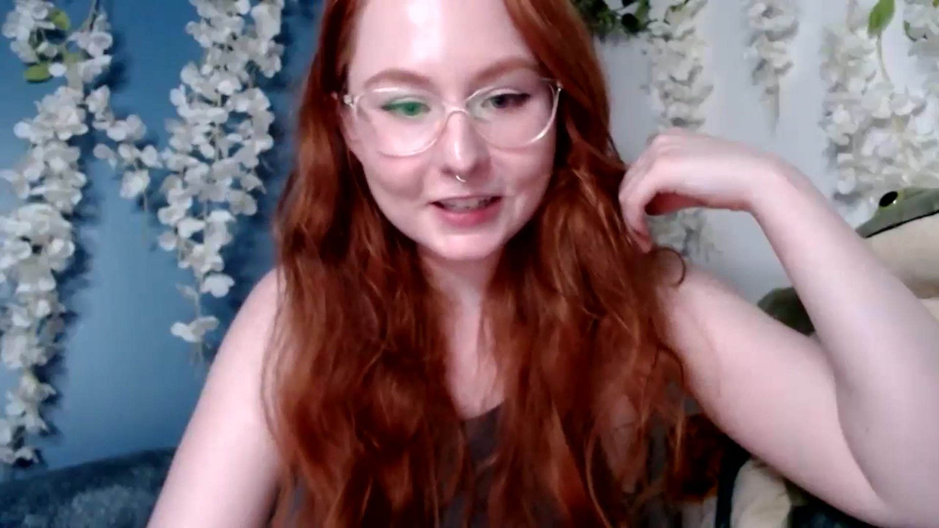 Gallery image thumbnail from AltRockBabe's myfreecams stream on, 09/30/2024, 02:49 image 12 of 20