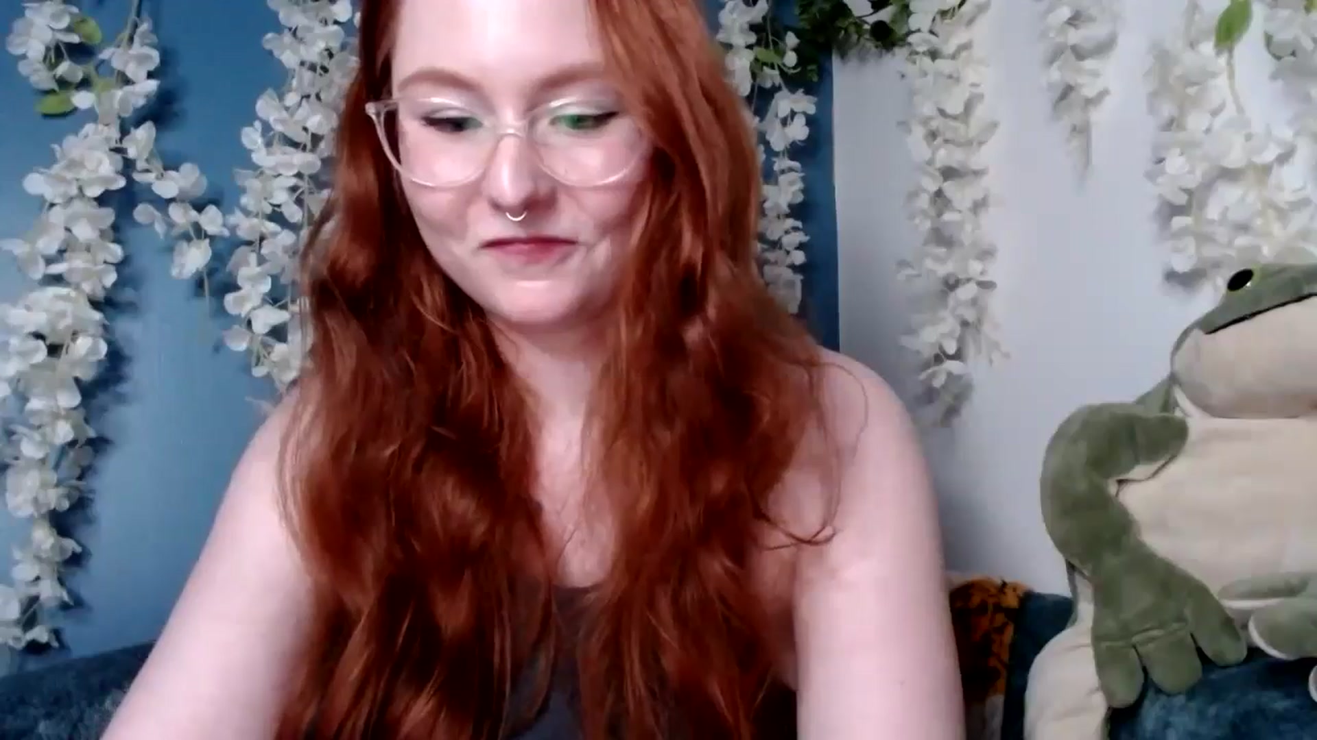 Gallery image thumbnail from AltRockBabe's myfreecams stream on, 09/30/2024, 02:49 image 10 of 20