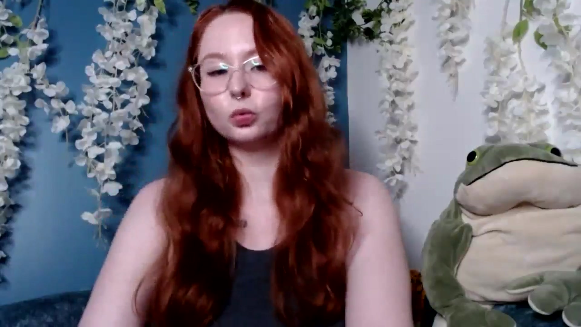 Gallery image thumbnail from AltRockBabe's myfreecams stream on, 09/30/2024, 02:49 image 4 of 20