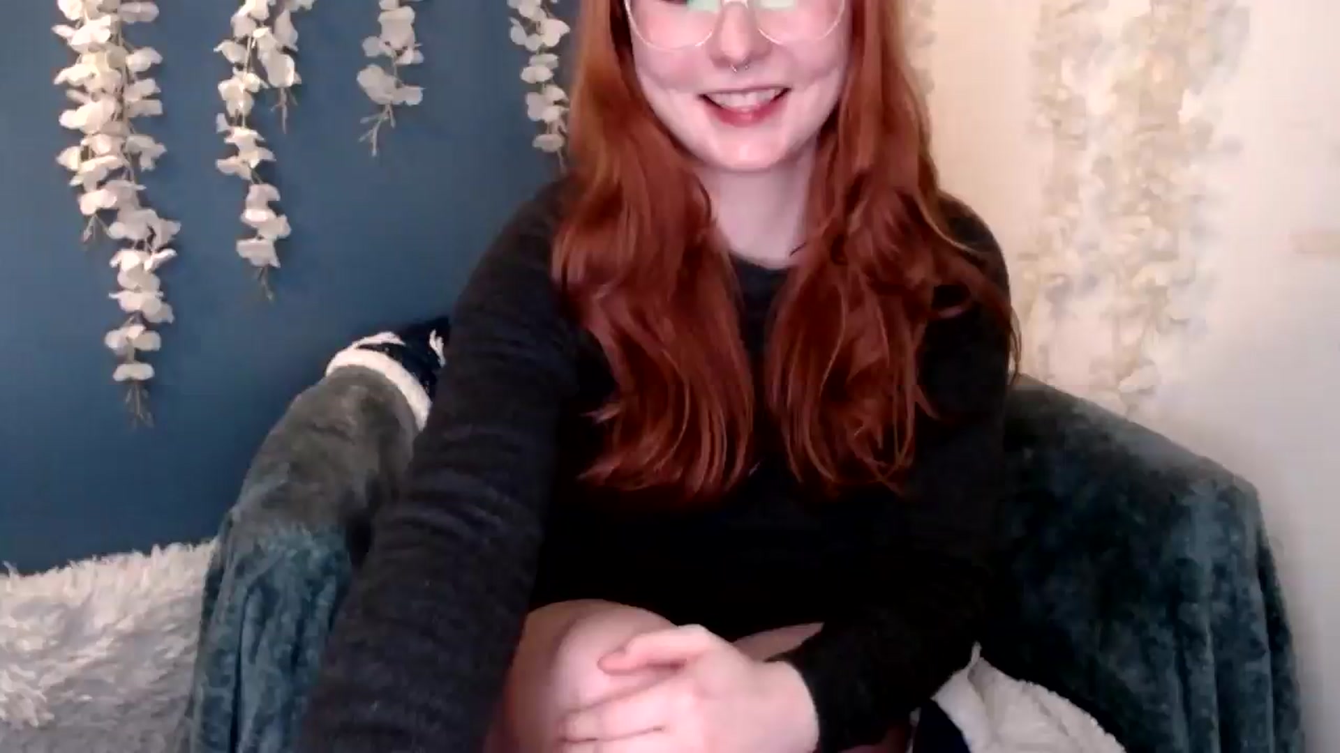 Gallery image thumbnail from AltRockBabe's myfreecams stream on, 03/16/2025, 10:39 image 12 of 20