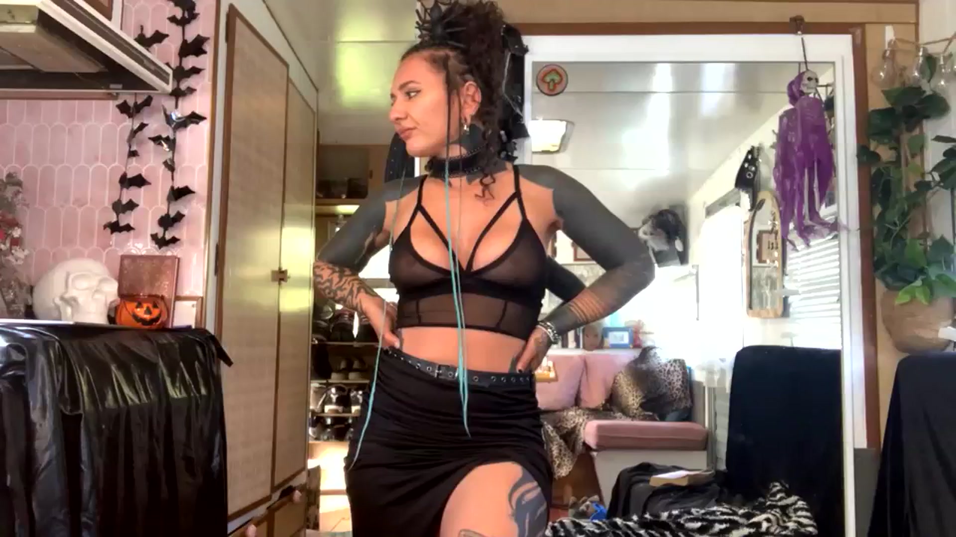 Gallery image thumbnail from Alt_Aussie's myfreecams stream on, 10/02/2023, 08:19 image 4 of 20