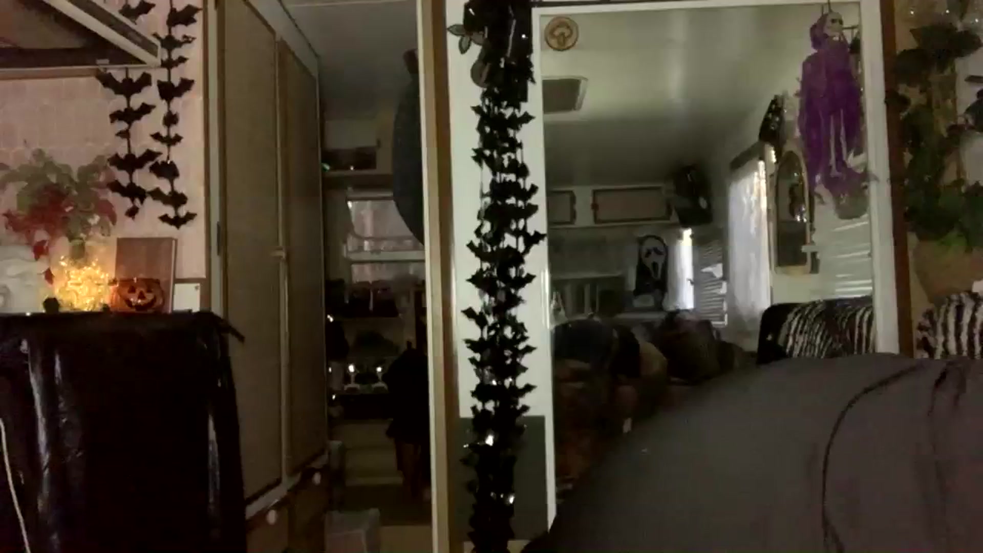 Gallery image thumbnail from Alt_Aussie's myfreecams stream on, 10/02/2023, 08:42 image 18 of 20