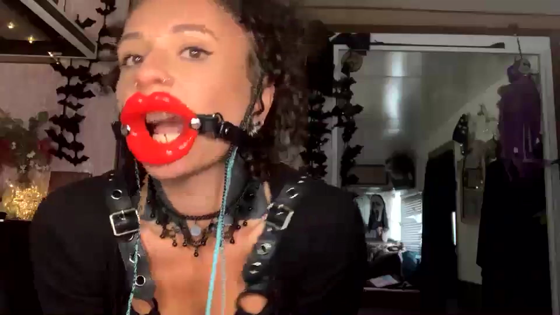 Gallery image thumbnail from Alt_Aussie's myfreecams stream on, 10/04/2023, 09:03 image 2 of 20