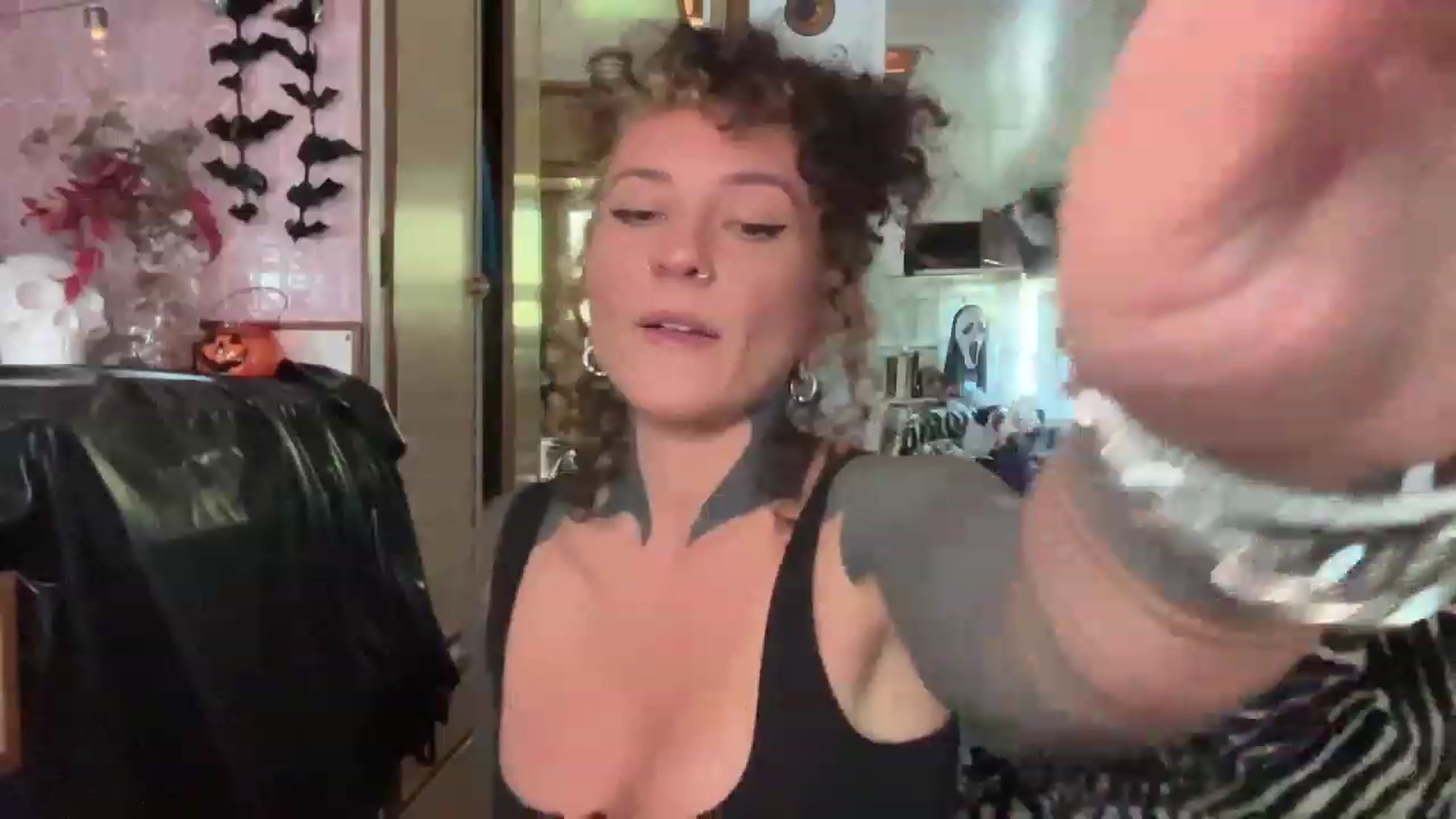 Gallery image thumbnail from Alt_Aussie's myfreecams stream on, 10/17/2023, 06:31 image 13 of 20
