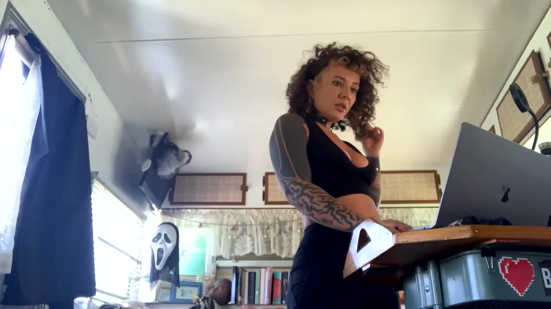Gallery image thumbnail from Alt_Aussie's myfreecams stream on, 10/24/2023, 06:30 image 5 of 20