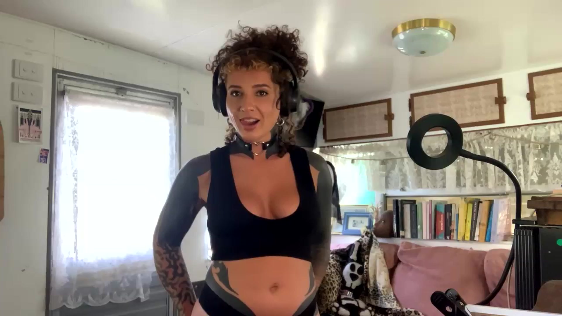 Gallery image thumbnail from Alt_Aussie's myfreecams stream on, 10/24/2023, 06:30 image 17 of 20