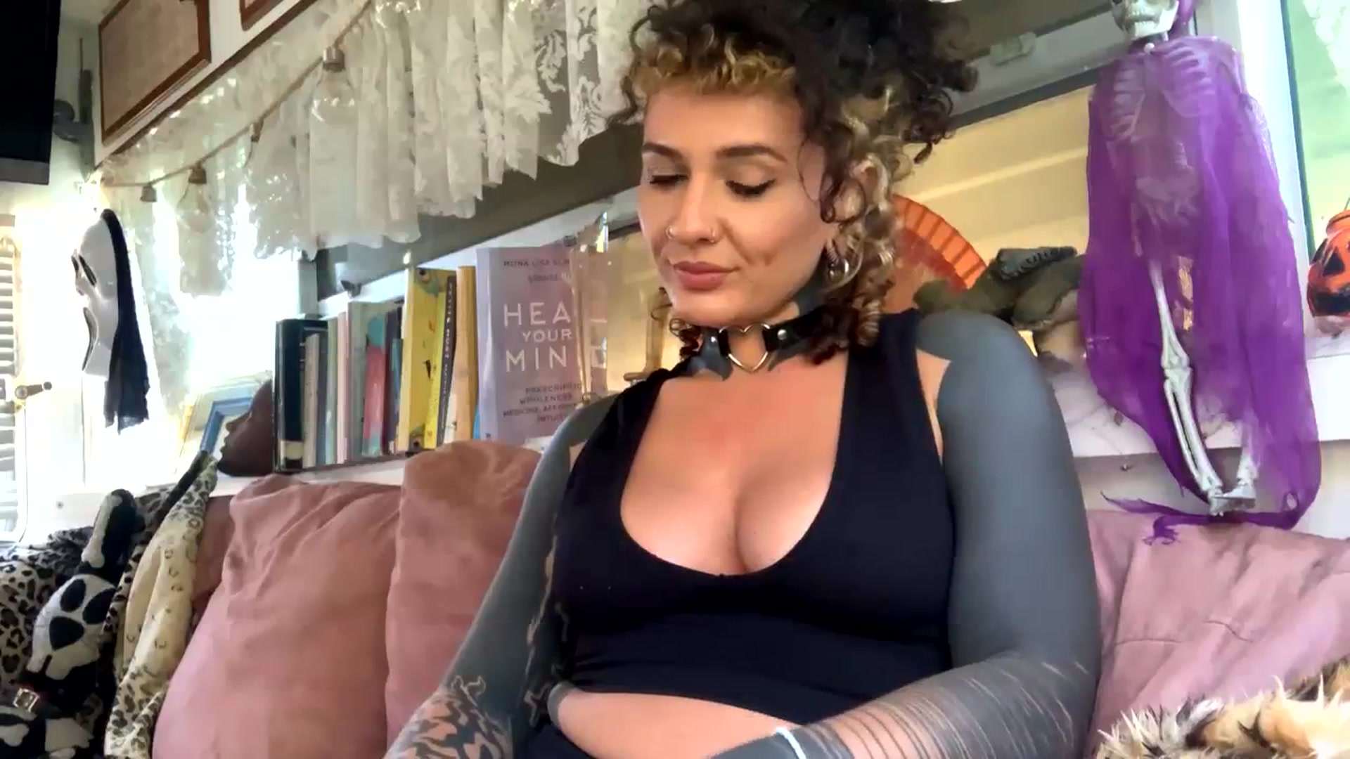 Gallery image thumbnail from Alt_Aussie's myfreecams stream on, 10/24/2023, 07:53 image 12 of 20