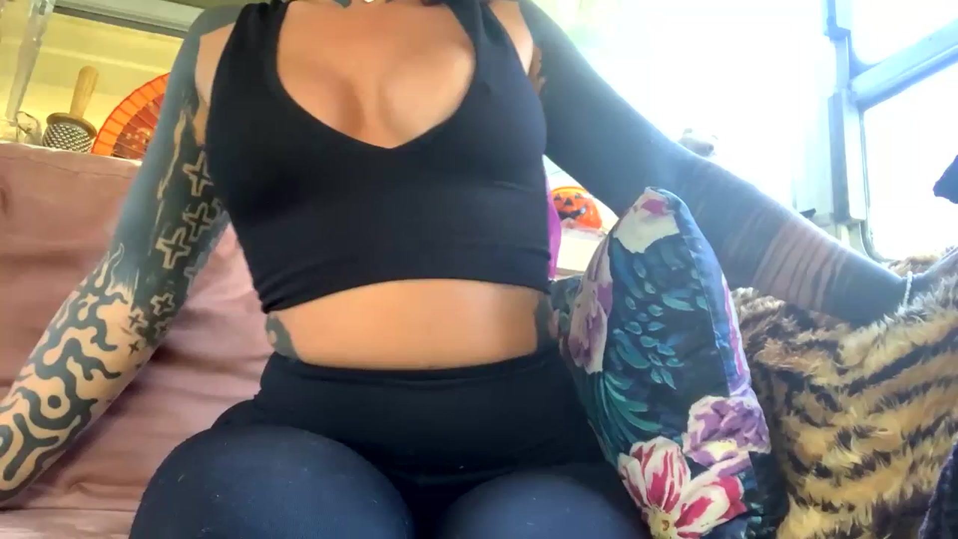 Gallery image thumbnail from Alt_Aussie's myfreecams stream on, 10/24/2023, 07:53 image 8 of 20