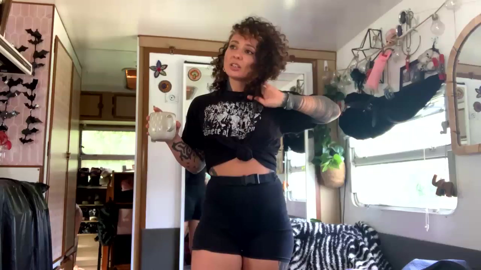 Gallery image thumbnail from Alt_Aussie's myfreecams stream on, 10/25/2023, 03:56 image 1 of 20
