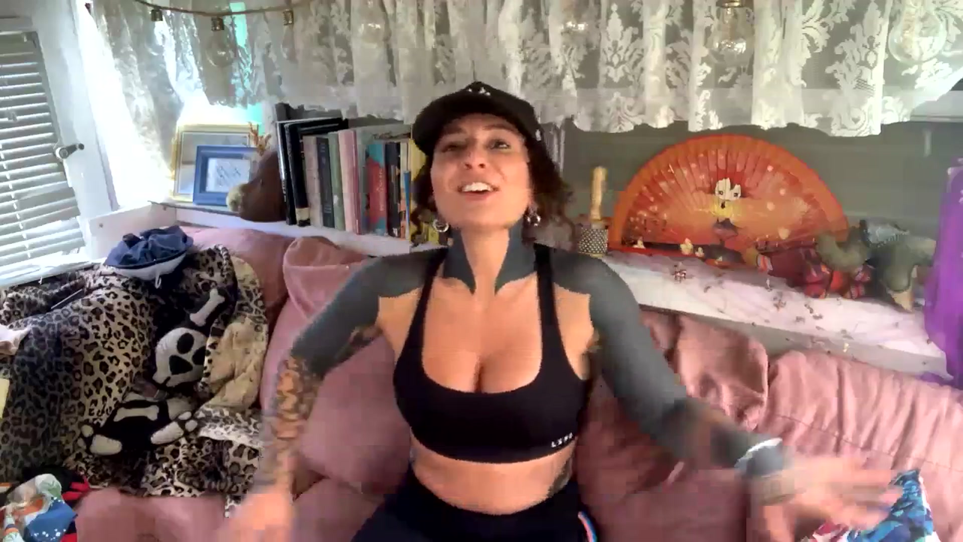 Gallery image thumbnail from Alt_Aussie's myfreecams stream on, 10/27/2023, 04:06 image 8 of 20