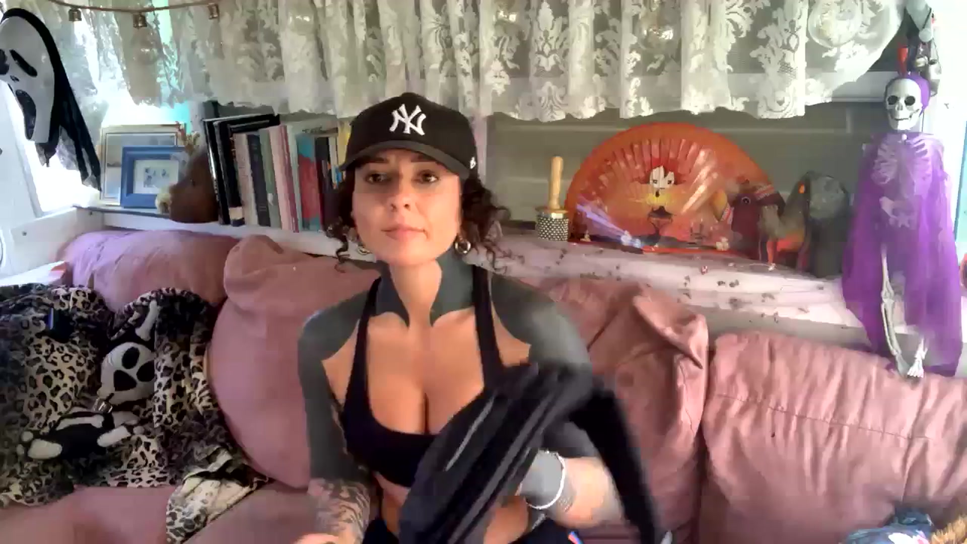 Gallery image thumbnail from Alt_Aussie's myfreecams stream on, 10/27/2023, 04:24 image 14 of 20