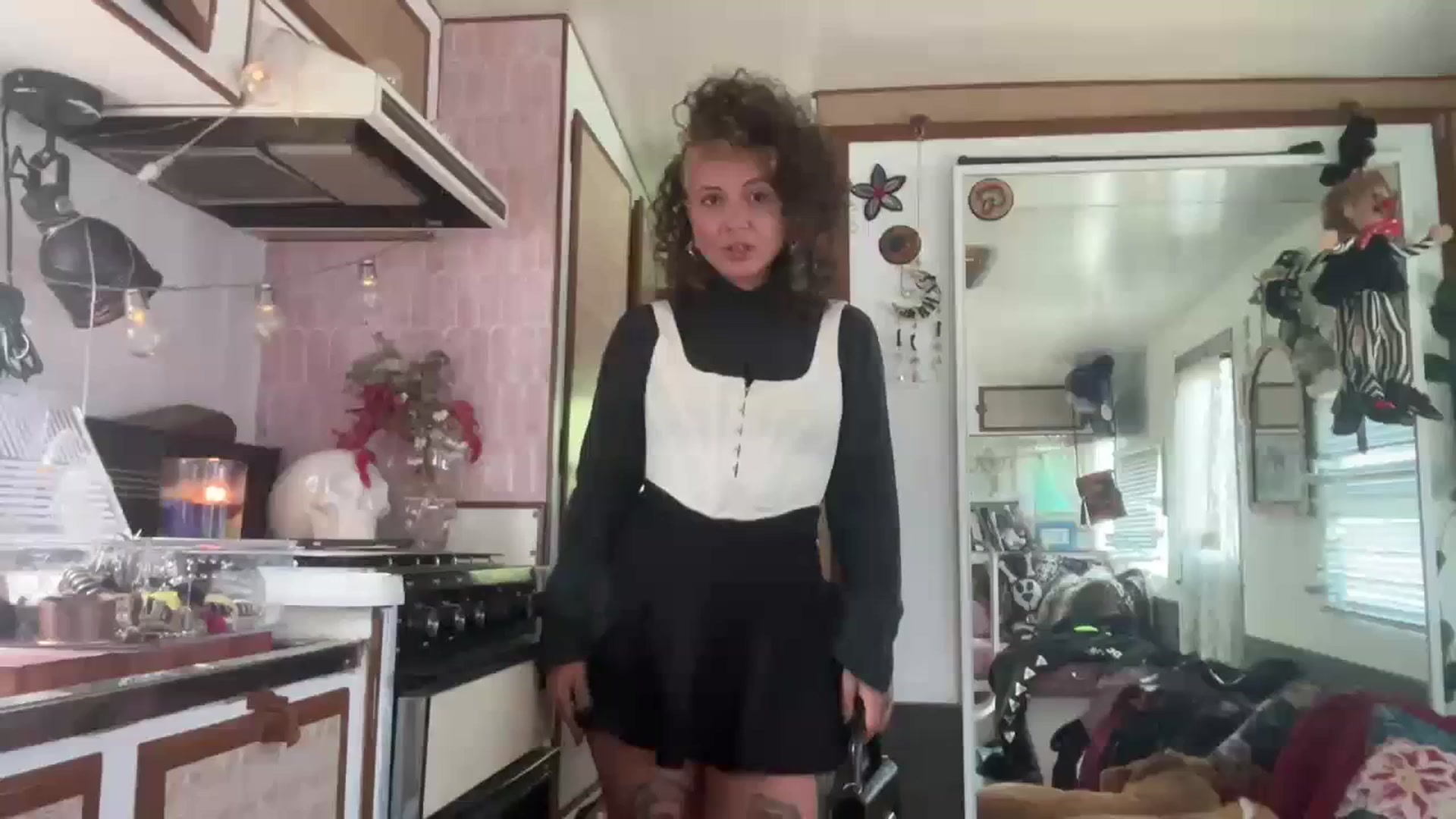 Gallery image thumbnail from Alt_Aussie's myfreecams stream on, 11/16/2023, 05:18 image 1 of 20