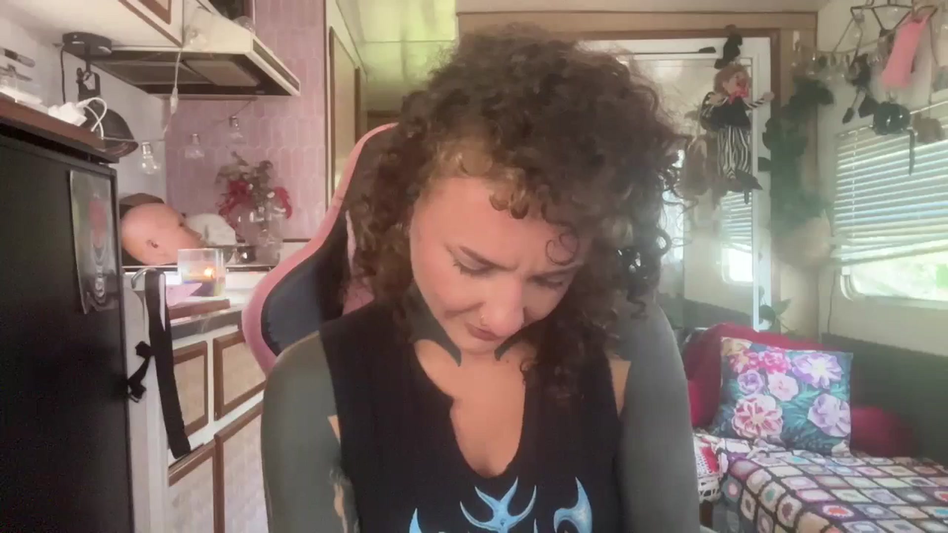 Gallery image thumbnail from Alt_Aussie's myfreecams stream on, 11/23/2023, 07:26 image 3 of 20