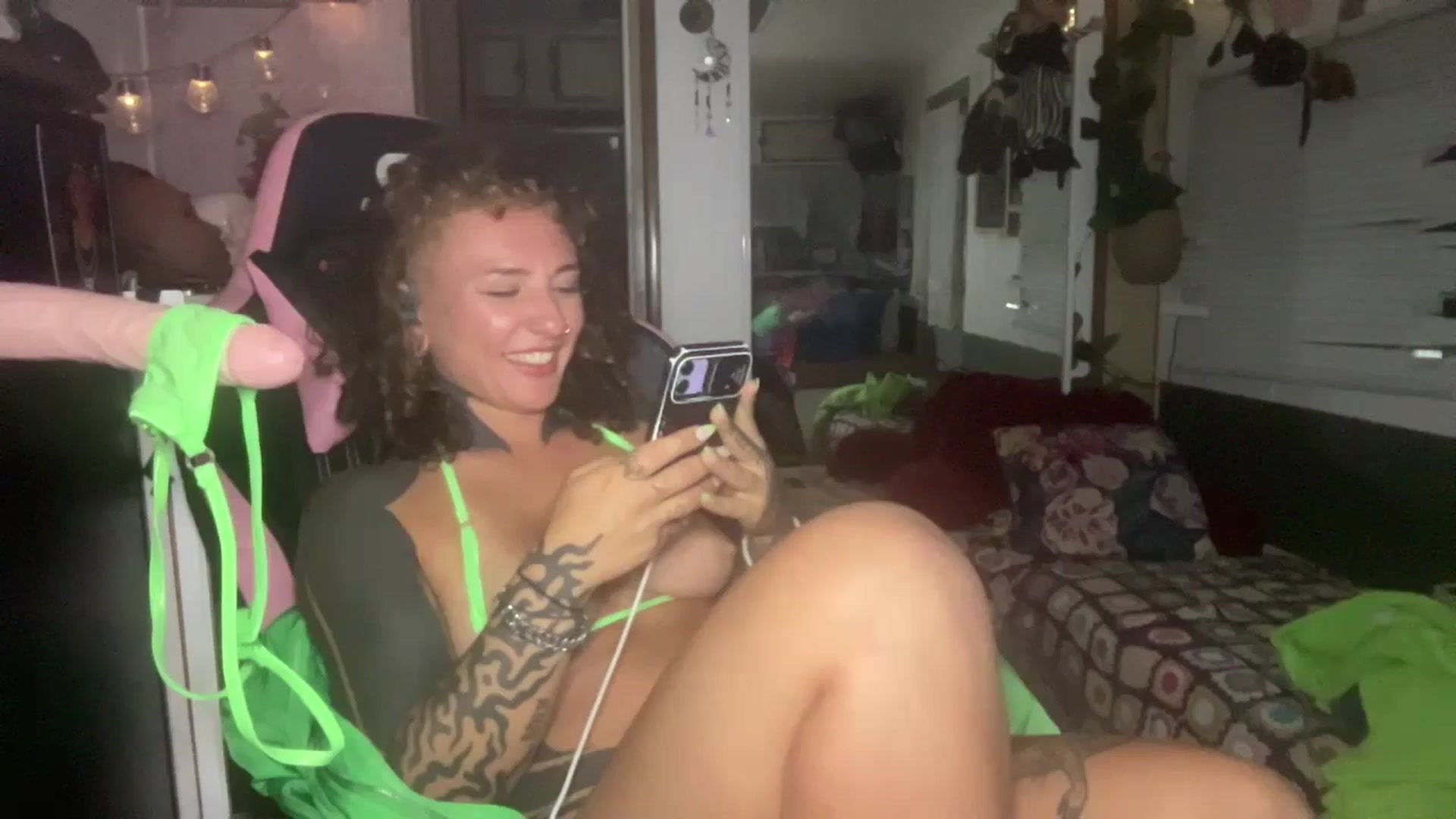 Gallery image thumbnail from Alt_Aussie's myfreecams stream on, 11/23/2023, 10:07 image 19 of 20