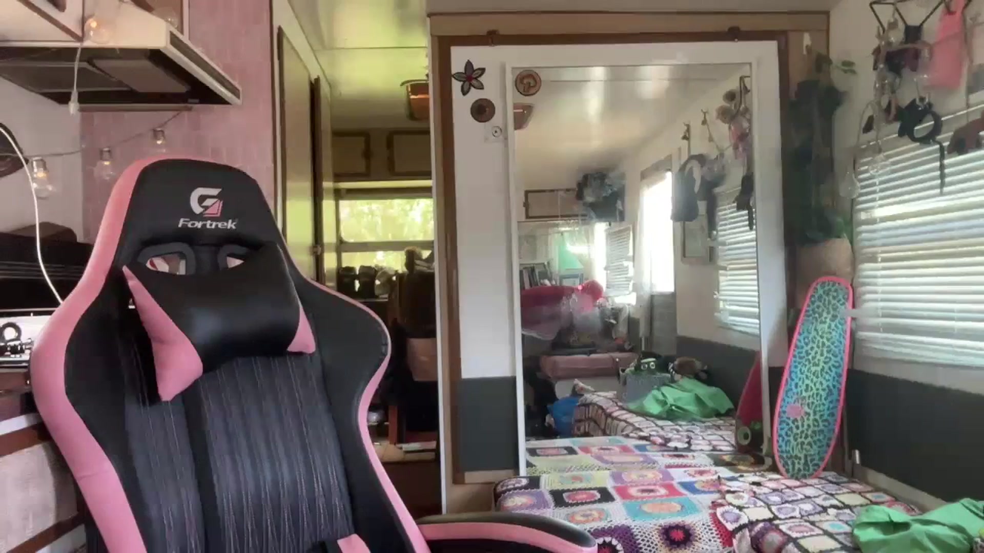 Gallery image thumbnail from Alt_Aussie's myfreecams stream on, 11/27/2023, 05:56 image 2 of 20