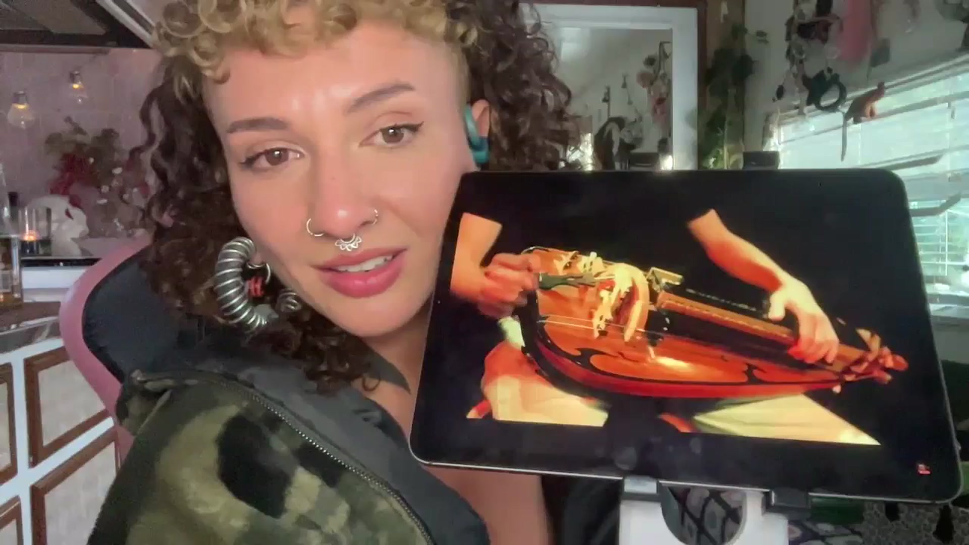 Gallery image thumbnail from Alt_Aussie's myfreecams stream on, 11/27/2023, 08:53 image 20 of 20