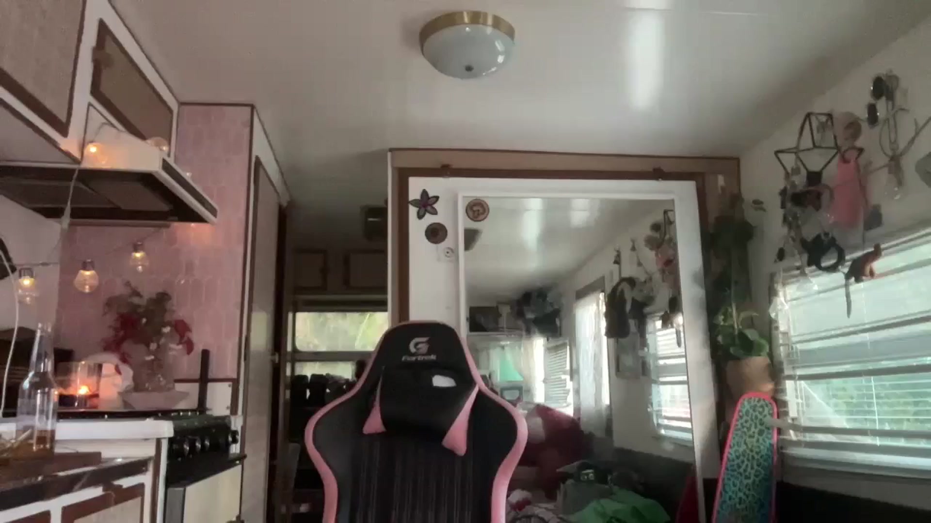 Gallery image thumbnail from Alt_Aussie's myfreecams stream on, 11/27/2023, 09:20 image 11 of 20