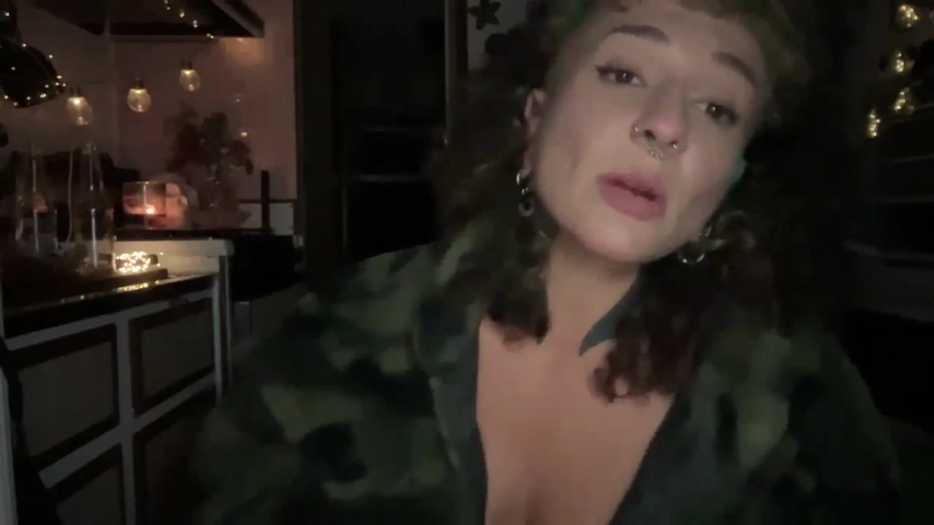 Gallery image thumbnail from Alt_Aussie's myfreecams stream on, 11/27/2023, 10:26 image 17 of 20