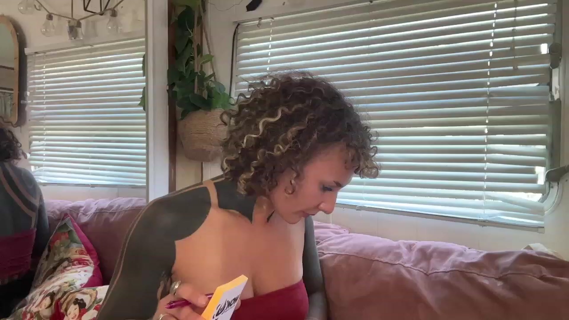 Gallery image thumbnail from Alt_Aussie's myfreecams stream on, 12/19/2023, 02:39 image 3 of 20