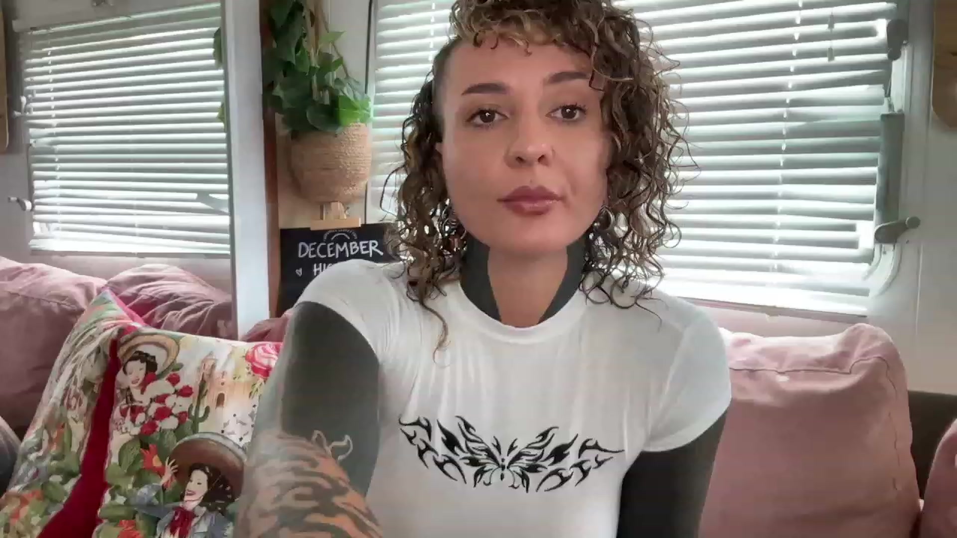 Gallery image thumbnail from Alt_Aussie's myfreecams stream on, 12/20/2023, 05:31 image 5 of 20