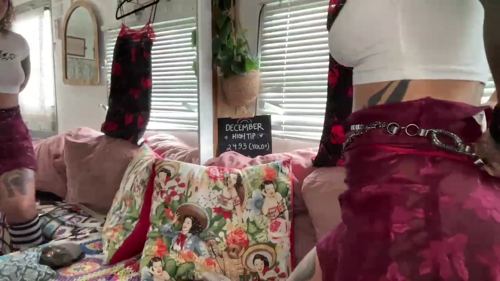 Gallery image thumbnail from Alt_Aussie's myfreecams stream on, 12/20/2023, 05:31 image 12 of 20