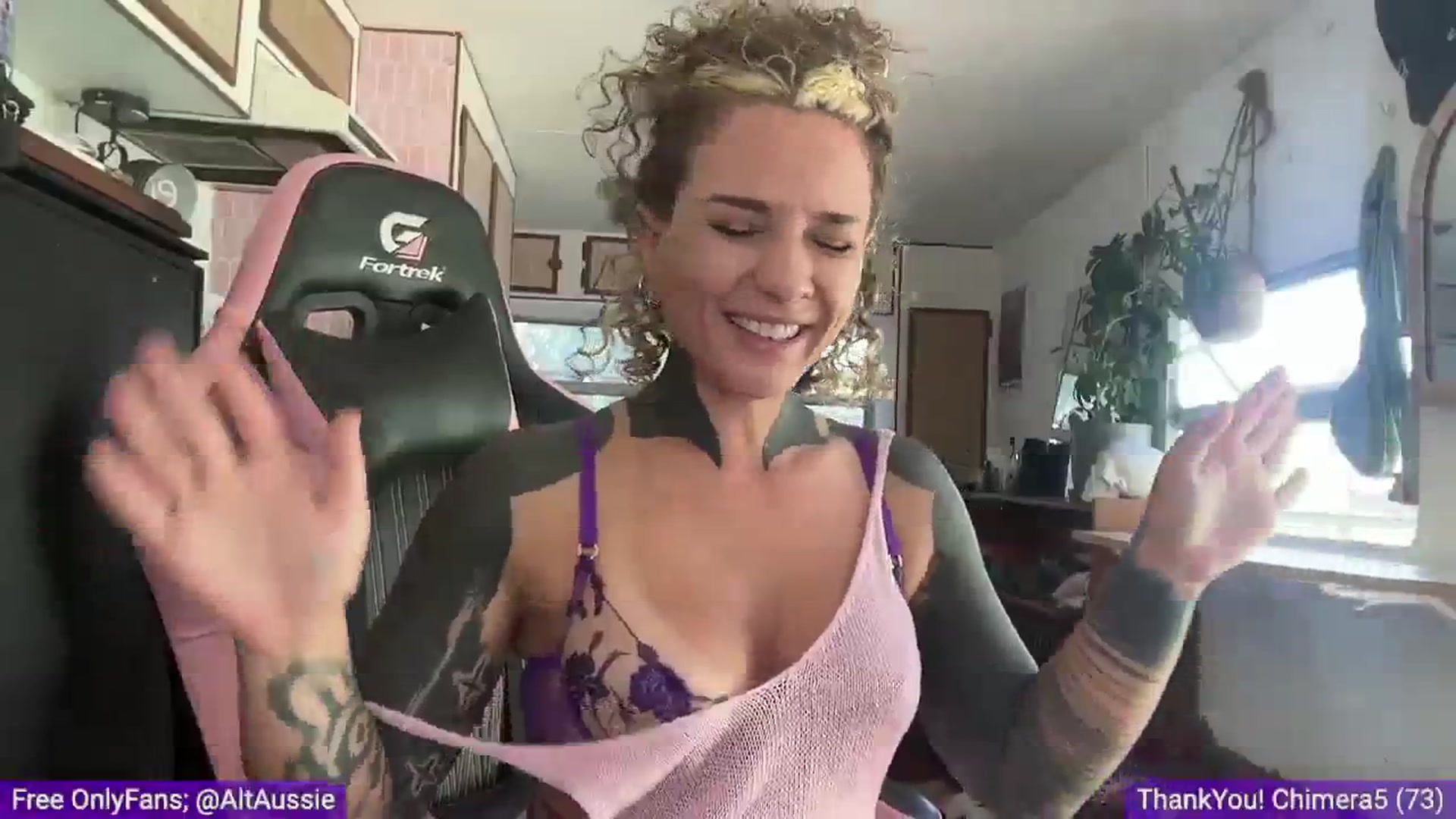 Gallery image thumbnail from Alt_Aussie's myfreecams stream on, 02/21/2024, 03:05 image 7 of 20