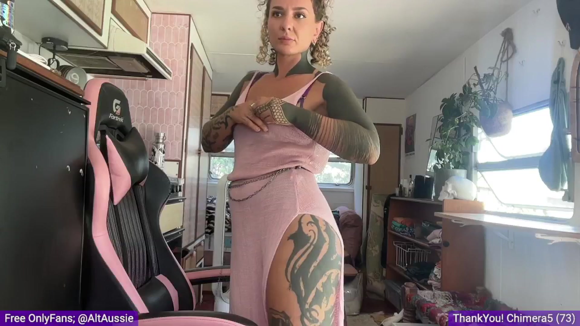 Gallery image thumbnail from Alt_Aussie's myfreecams stream on, 02/21/2024, 03:05 image 8 of 20
