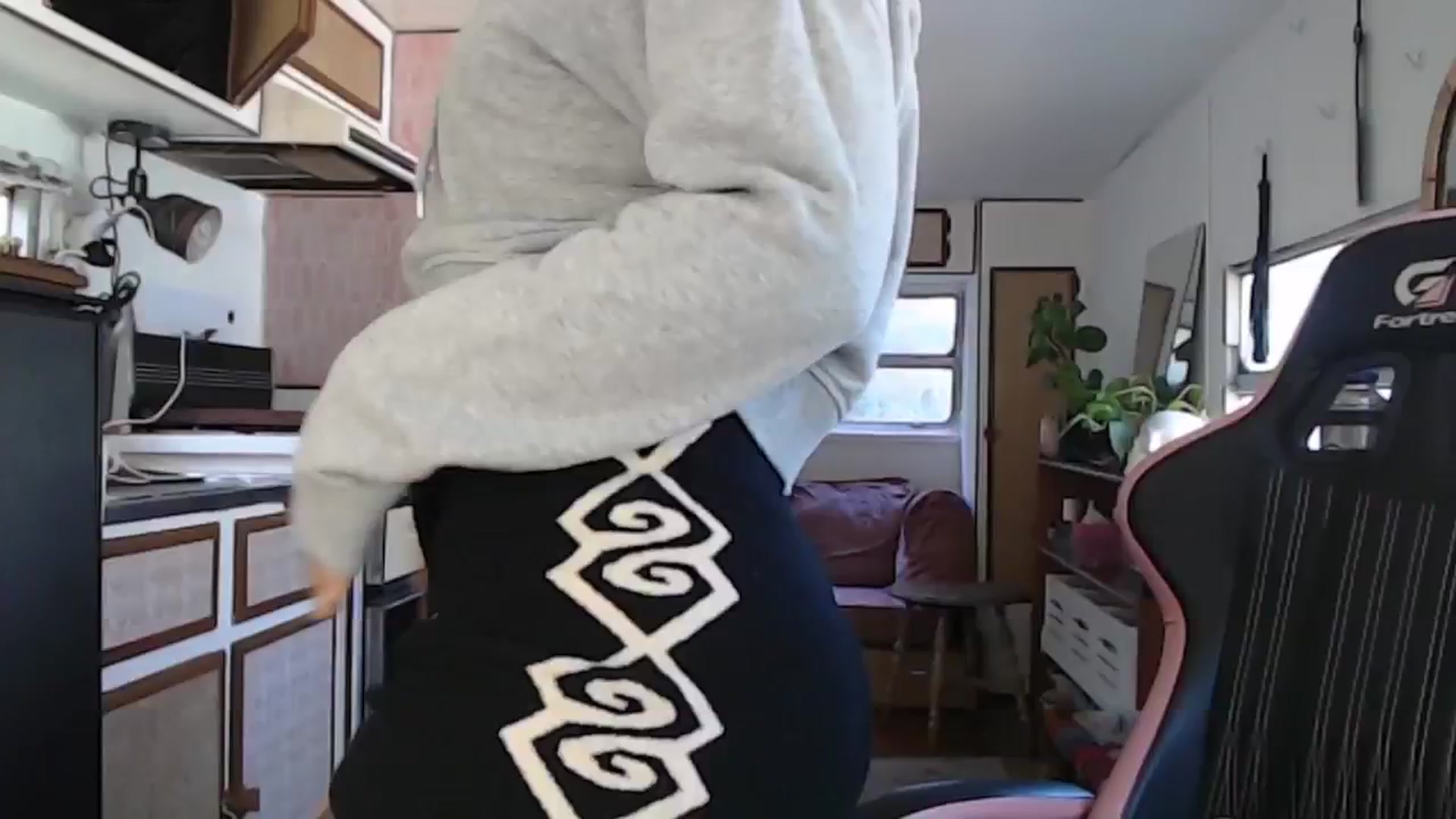 Gallery image thumbnail from Alt_Aussie's myfreecams stream on, 03/21/2024, 04:29 image 7 of 20