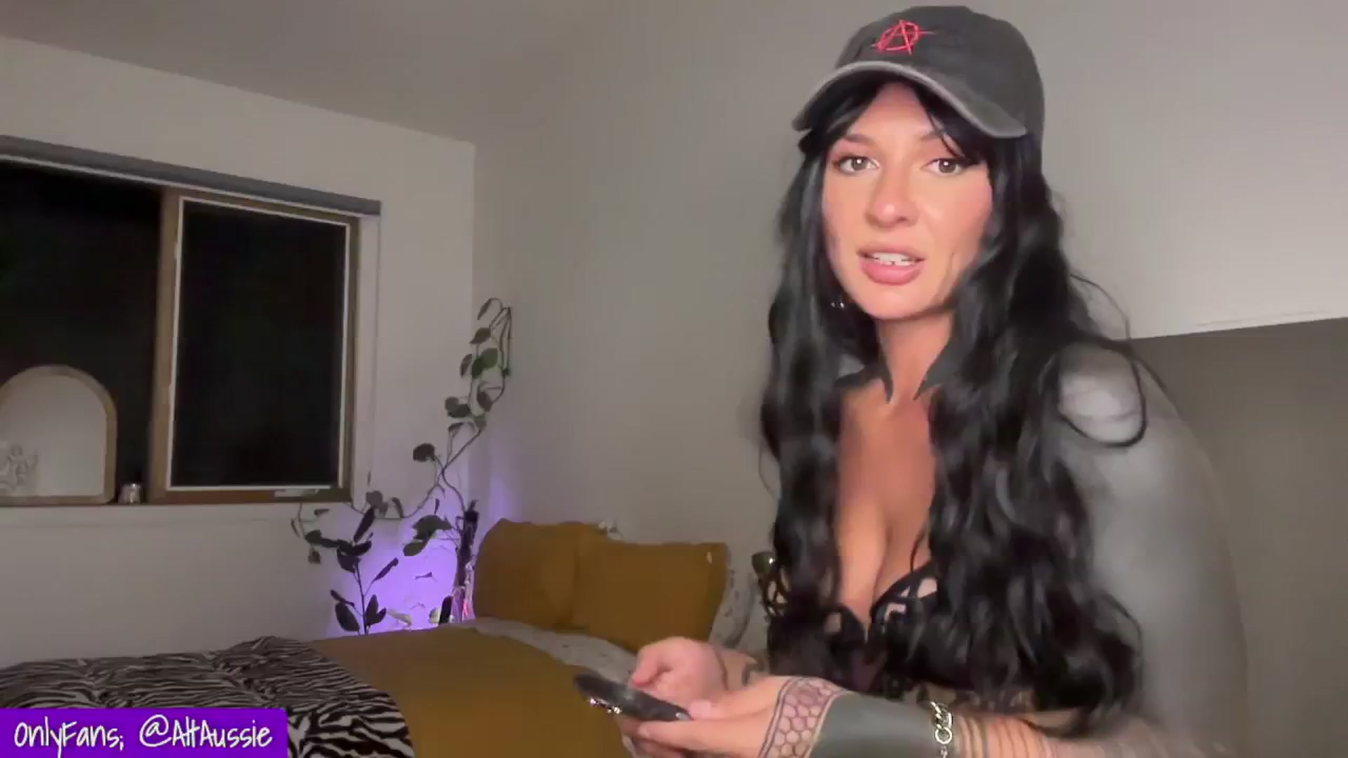 Gallery image thumbnail from Alt_Aussie's myfreecams stream on, 05/10/2024, 08:02 image 19 of 20