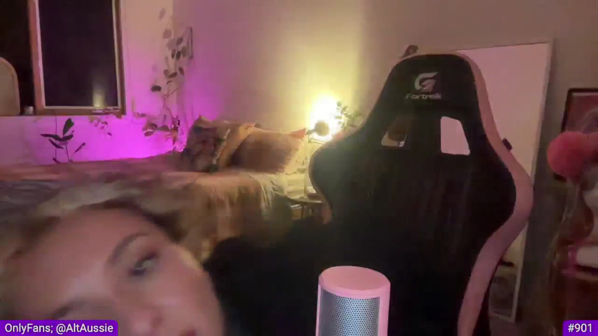 Gallery image thumbnail from Alt_Aussie's myfreecams stream on, 05/29/2024, 09:15 image 13 of 20