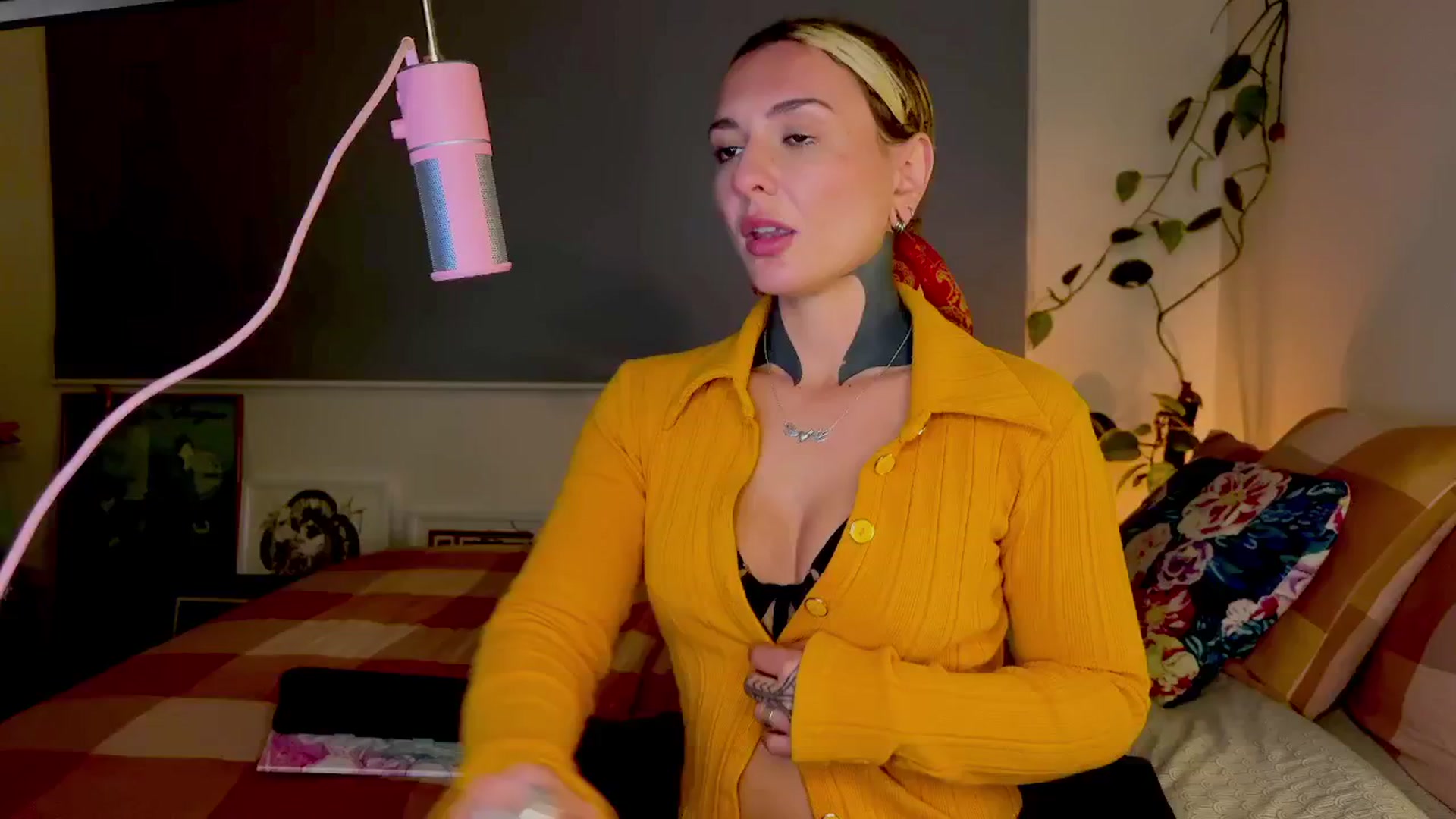 Gallery image thumbnail from Alt_Aussie's myfreecams stream on, 07/01/2024, 10:00 image 11 of 20