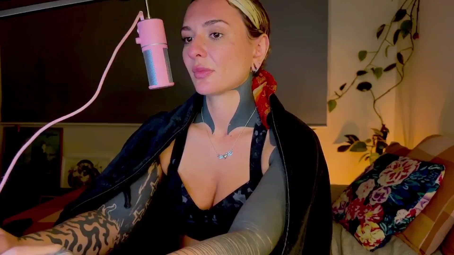 Gallery image thumbnail from Alt_Aussie's myfreecams stream on, 07/01/2024, 11:01 image 18 of 20