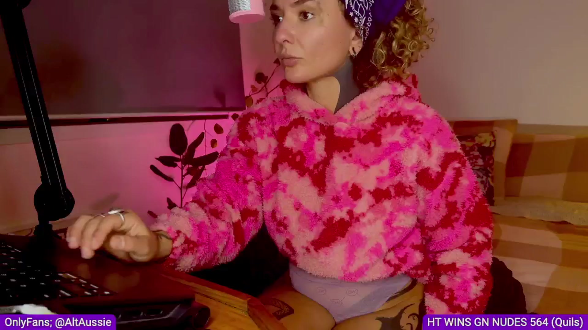 Gallery image thumbnail from Alt_Aussie's myfreecams stream on, 07/02/2024, 08:02 image 11 of 20