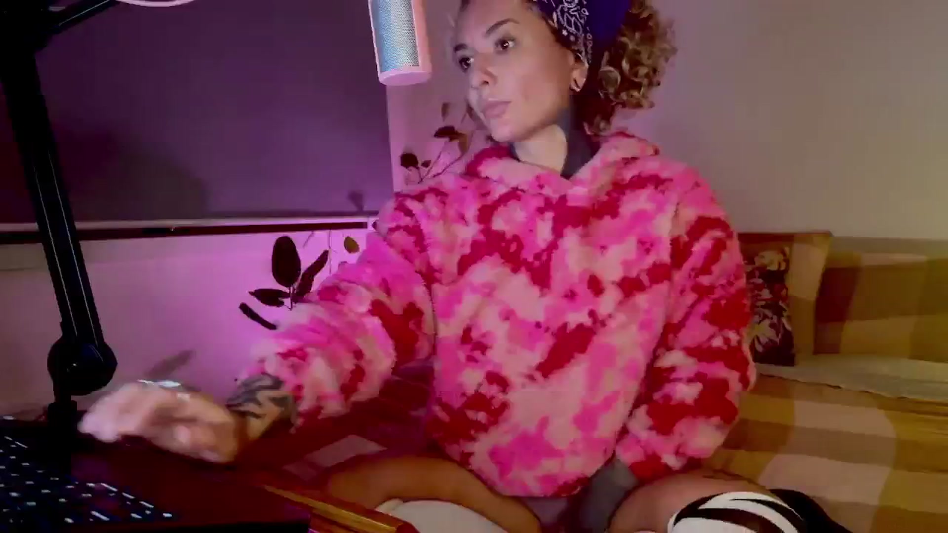 Gallery image thumbnail from Alt_Aussie's myfreecams stream on, 07/02/2024, 09:36 image 6 of 20