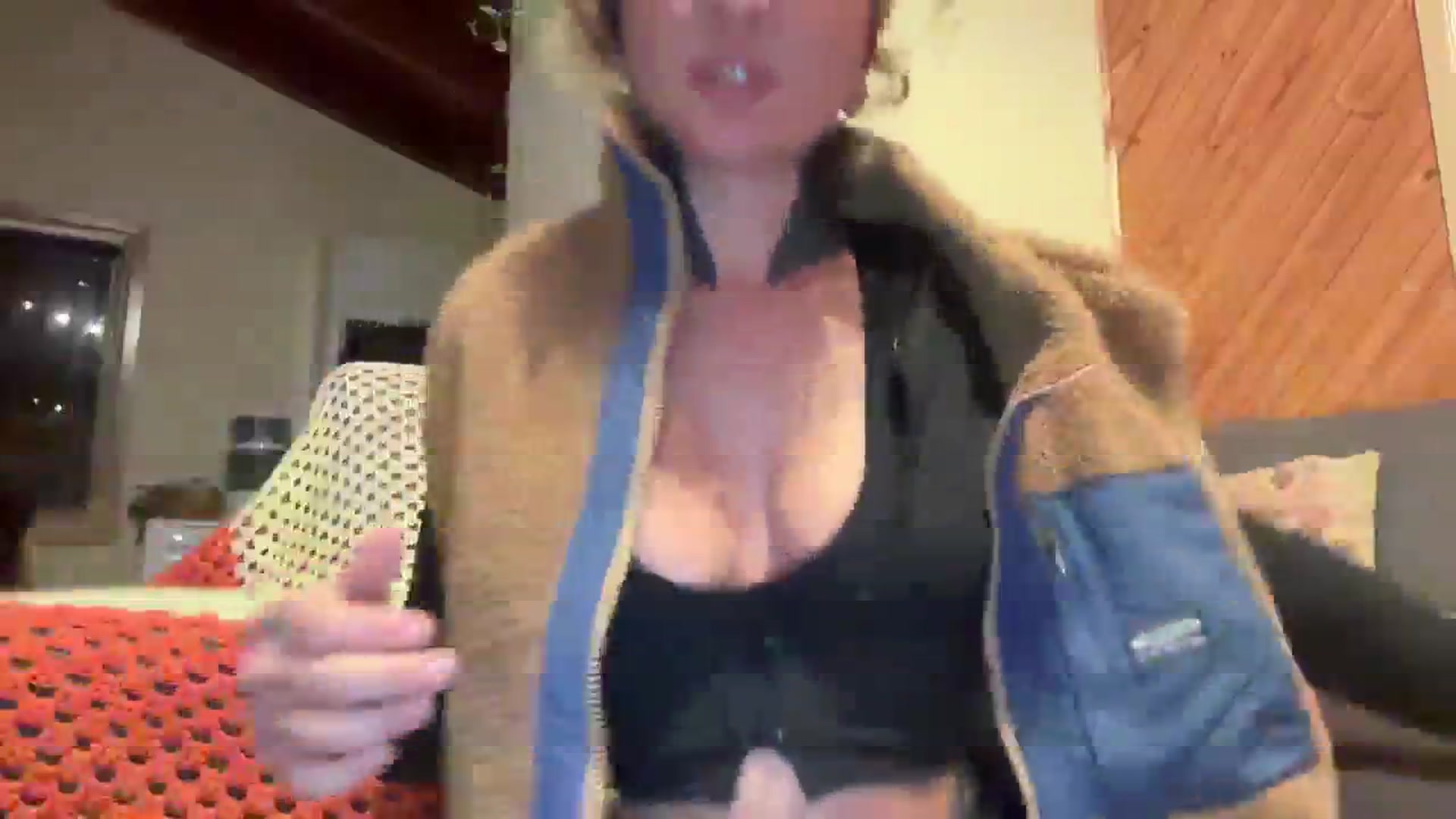 Gallery image thumbnail from Alt_Aussie's myfreecams stream on, 07/12/2024, 09:14 image 16 of 20