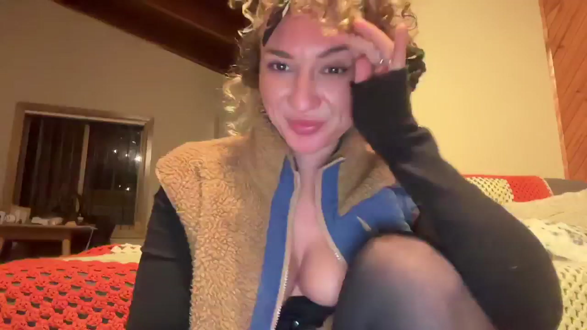 Gallery image thumbnail from Alt_Aussie's myfreecams stream on, 07/12/2024, 10:13 image 9 of 20