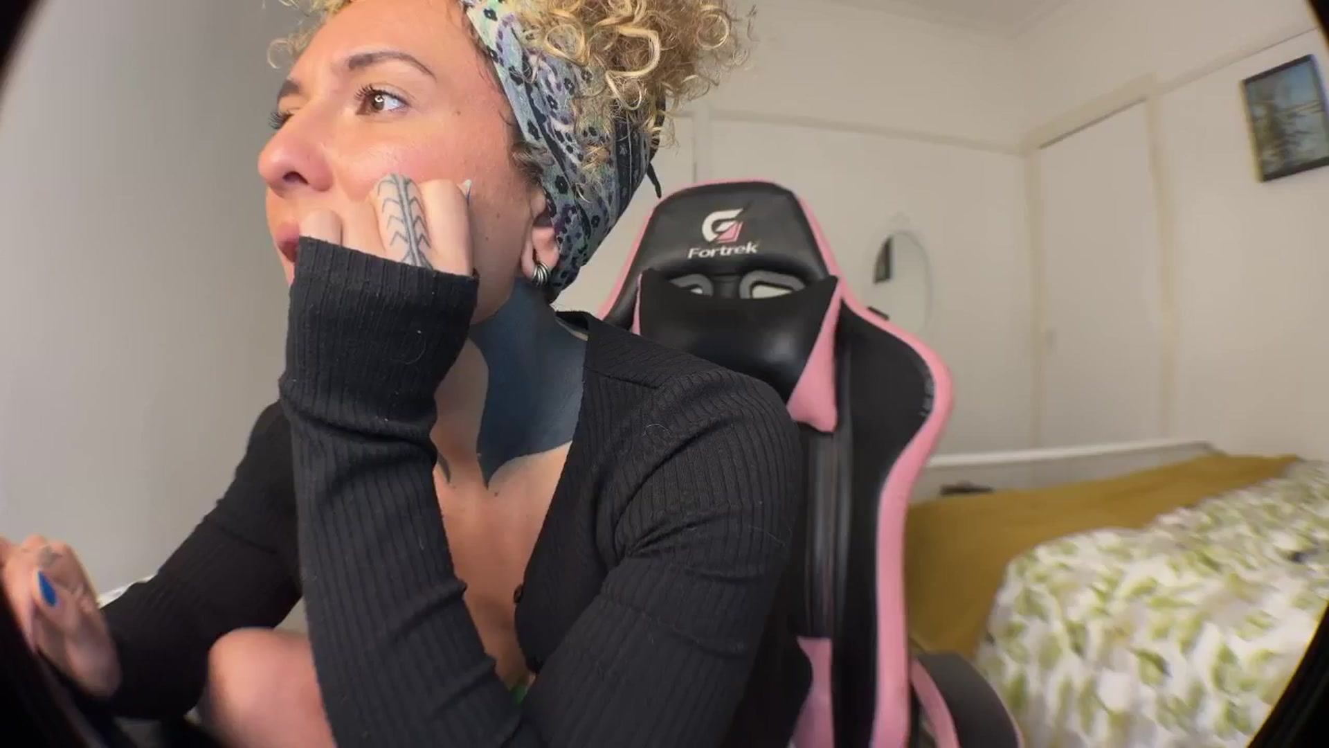 Gallery image thumbnail from Alt_Aussie's myfreecams stream on, 09/23/2024, 07:12 image 20 of 20
