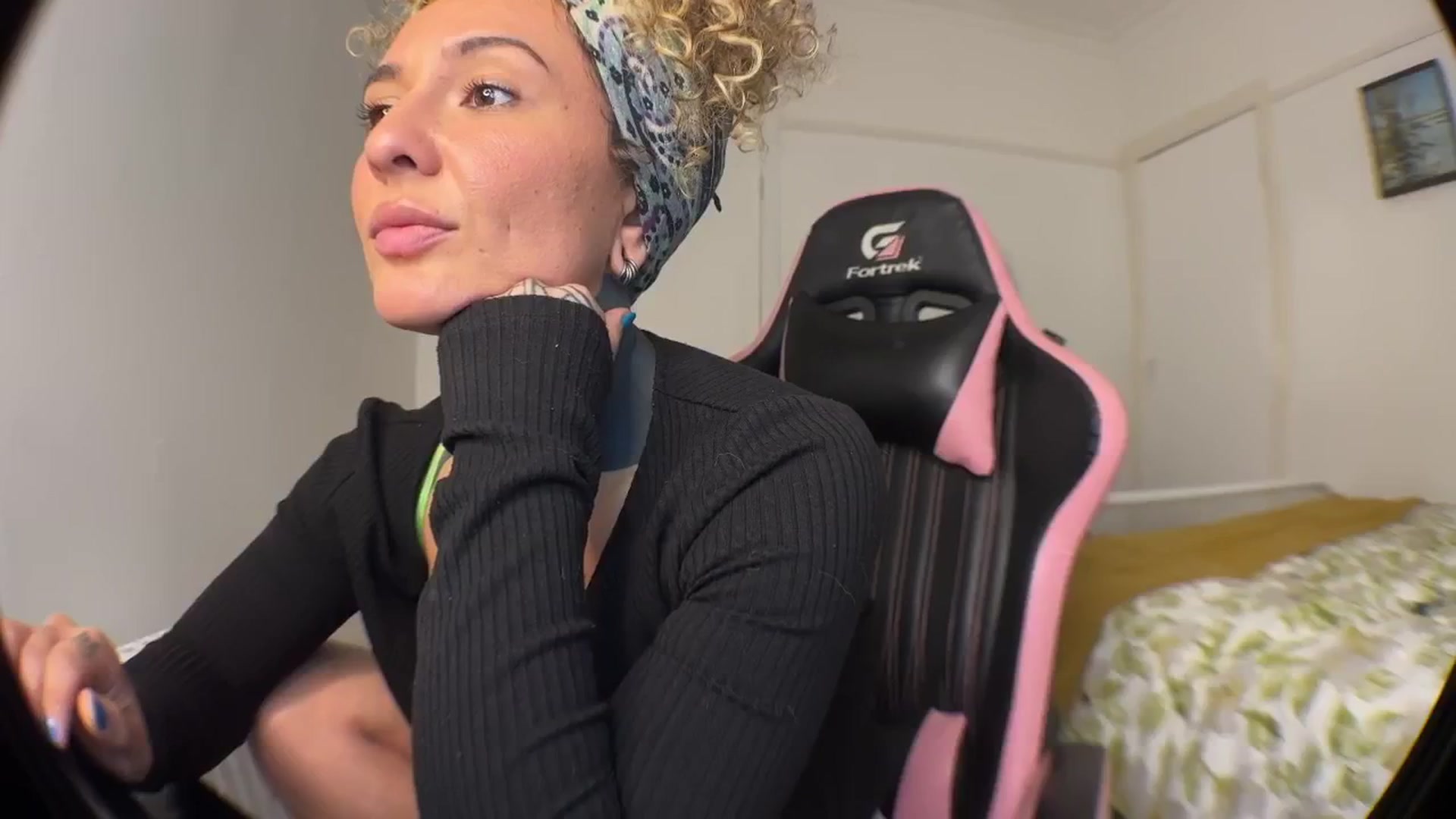 Gallery image thumbnail from Alt_Aussie's myfreecams stream on, 09/23/2024, 07:12 image 17 of 20