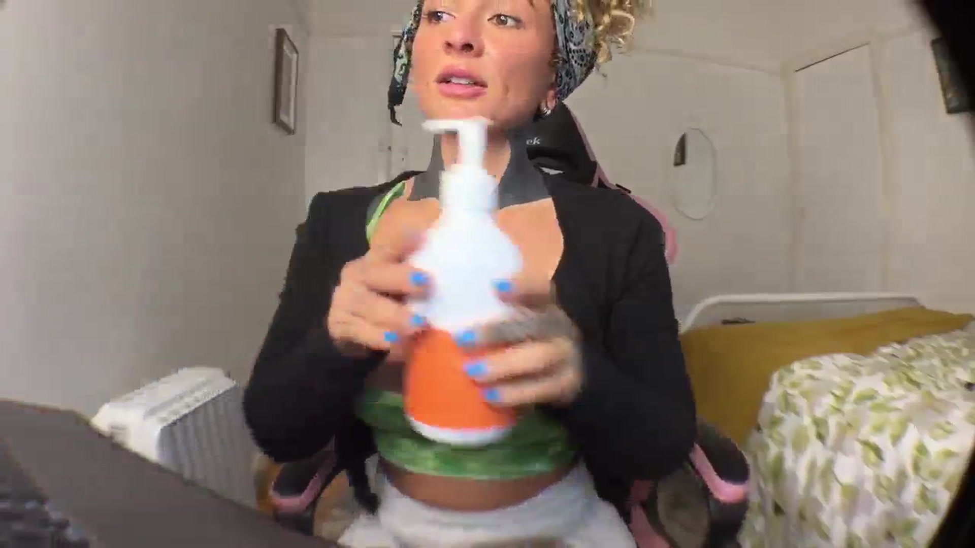Gallery image thumbnail from Alt_Aussie's myfreecams stream on, 09/23/2024, 09:03 image 19 of 20